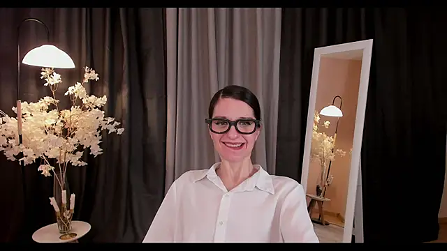 Snapshot of helentasty chatting on 9, 2, 2025 helentasty online show from 9, 2, 2025