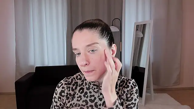 Snapshot of helentasty chatting on 14, 9, 2025 helentasty online show from 14, 9, 2025
