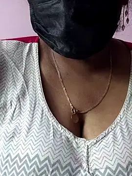 mallu-sumi online show from 17, 4, 2026