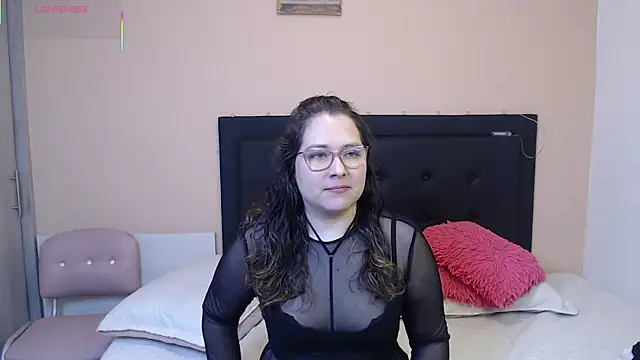 May Carlier online show from 23, 3, 2025