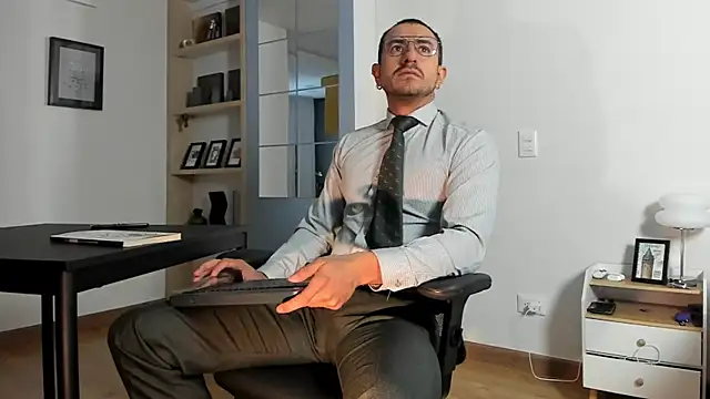 pablo-rincon95 online show from 2, 7, 2026