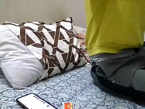 Snapshot of wknows2 chatting on 21, 12, 2025 wknows2 online show from 21, 12, 2025