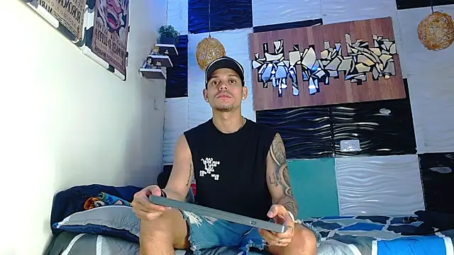 Friendsofeverything  online show from 21, 12, 2025