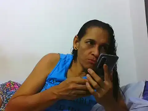 latinbrunettet online show from 20, 3, 2025