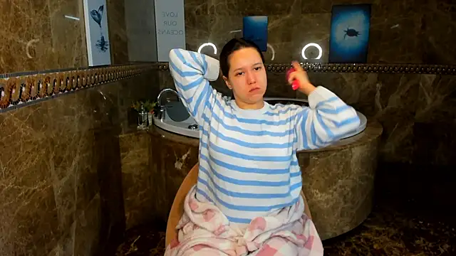 Mira Karter online show from 5, 12, 2024