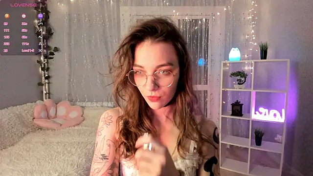 AraCopple online show from 11, 12, 2024