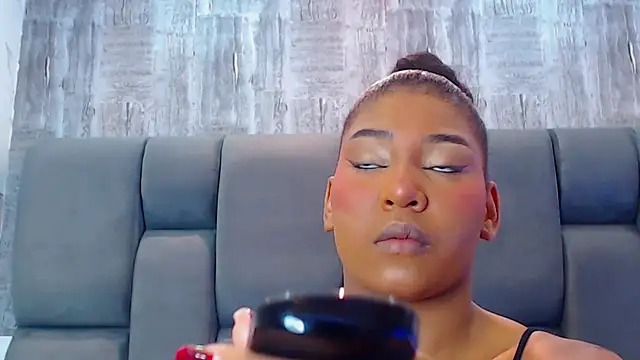 Snapshot of VanessaGlenn chatting on 8, 9, 2025 VanessaGlenn online show from 8, 9, 2025