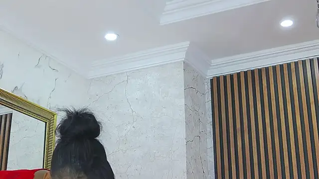 Snapshot of VanessaGlenn chatting on 18, 10, 2025 VanessaGlenn online show from 18, 10, 2025