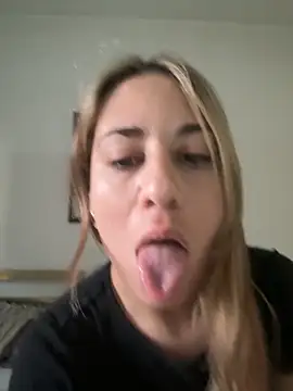 Snapshot of inn1202 chatting on 29, 10, 2025 inn1202 online show from 29, 10, 2025