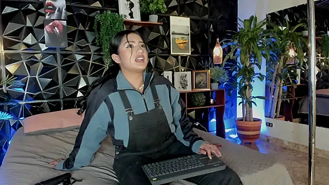 Snapshot of karla_999 chatting on 19, 9, 2025 karla 999 online show from 19, 9, 2025