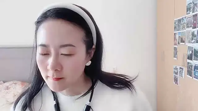 Snapshot of fanfan-FF chatting on 24, 12, 2024 fanfan-FF online show from 24, 12, 2024