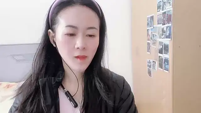 Snapshot of fanfan-FF chatting on 28, 12, 2024 fanfan-FF online show from 28, 12, 2024