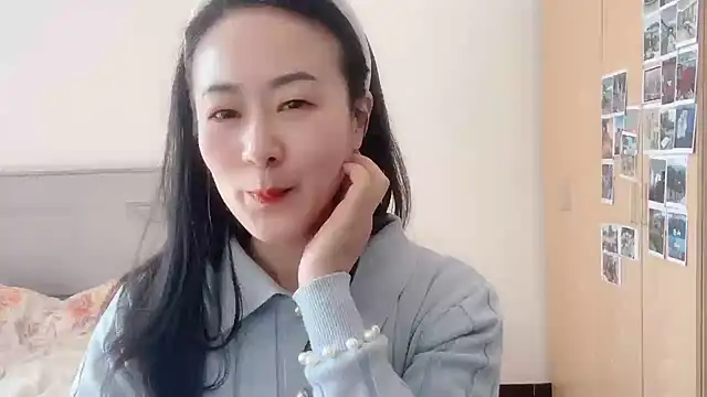 Snapshot of fanfan-FF chatting on 10, 1, 2025 fanfan-FF online show from 10, 1, 2025