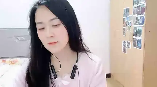 Snapshot of fanfan-FF chatting on 17, 2, 2025 fanfan-FF online show from 17, 2, 2025