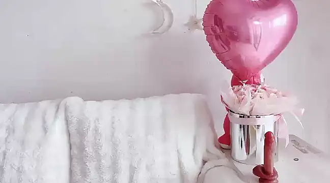 Snapshot of fanfan-FF chatting on 8, 3, 2025 fanfan-FF online show from 8, 3, 2025