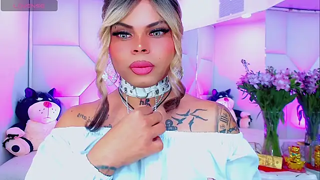 Snapshot of AdanKinng chatting on 14, 11, 2025 AdanKinng online show from 14, 11, 2025