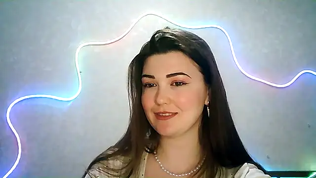 Snapshot of SeductiveTati chatting on 15, 9, 2025 SeductiveTati online show from 15, 9, 2025