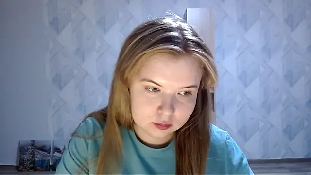 Melina Hot9 online show from 4, 11, 2025