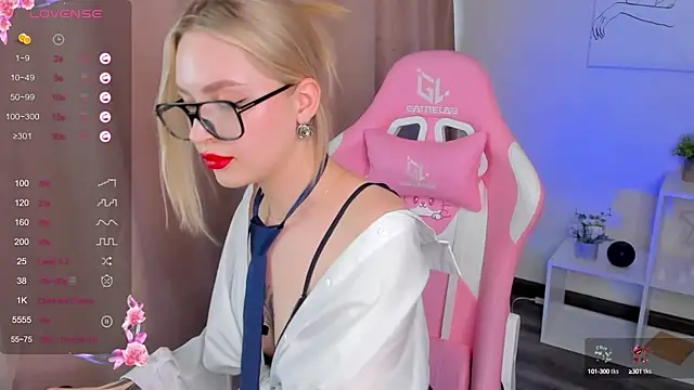 Carol  Cox online show from 22, 2, 2025