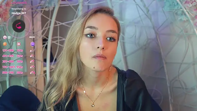 Snapshot of FlairCunard chatting on 5, 12, 2024 FlairCunard online show from 5, 12, 2024