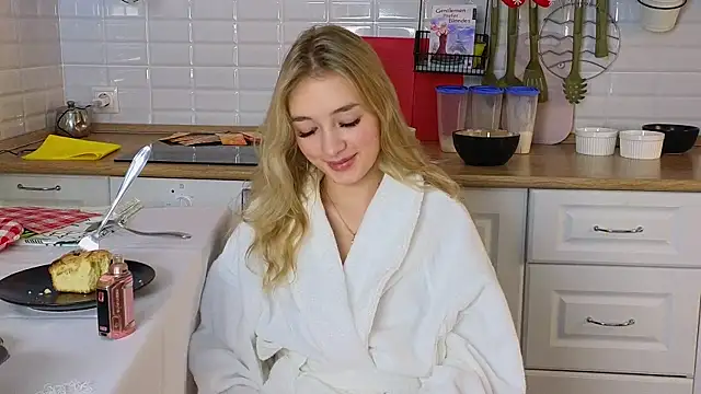 Snapshot of FlairCunard chatting on 31, 12, 2024 FlairCunard online show from 31, 12, 2024