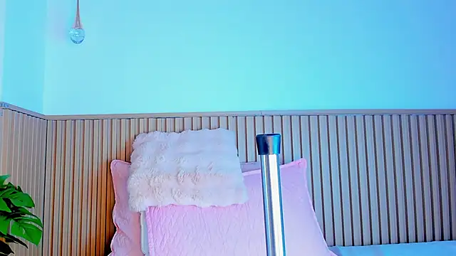 zoe rivers online show from 28, 12, 2024