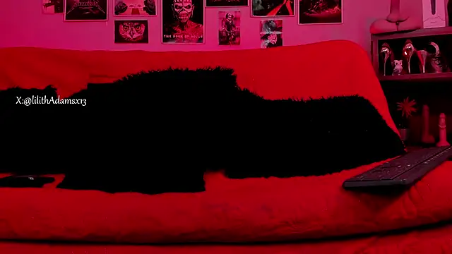 lilith-deveraux online show from 22, 10, 2025