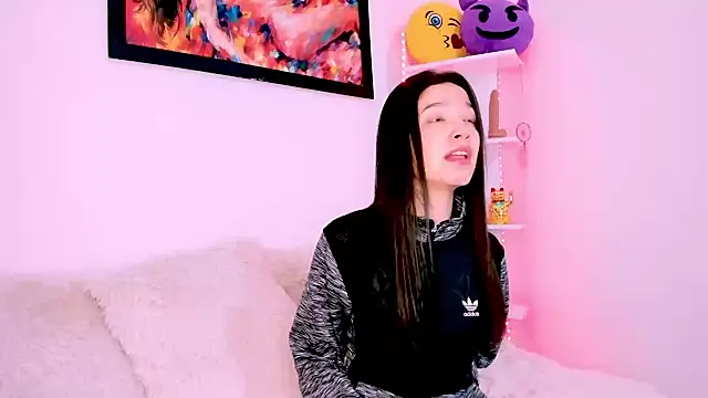 Manuelaa mejiia online show from 5, 2, 2025