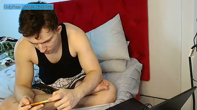 Snapshot of NicoDavisHere chatting on 24, 6, 2026 NicoDavisHere online show from 24, 6, 2026