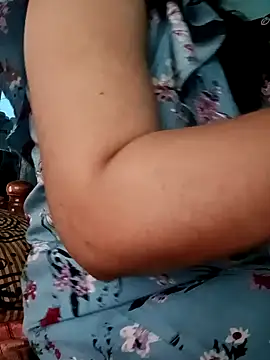 Snapshot of gunjan22 chatting on 4, 12, 2024 gunjan22 online show from 4, 12, 2024