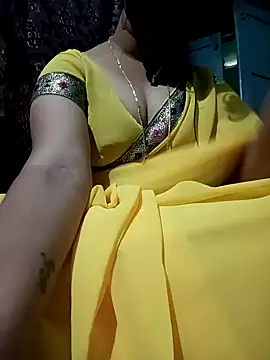 Snapshot of gunjan22 chatting on 30, 12, 2024 gunjan22 online show from 30, 12, 2024