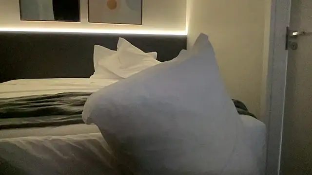 Snapshot of princessblond chatting on 7, 7, 2026 princessblond online show from 7, 7, 2026