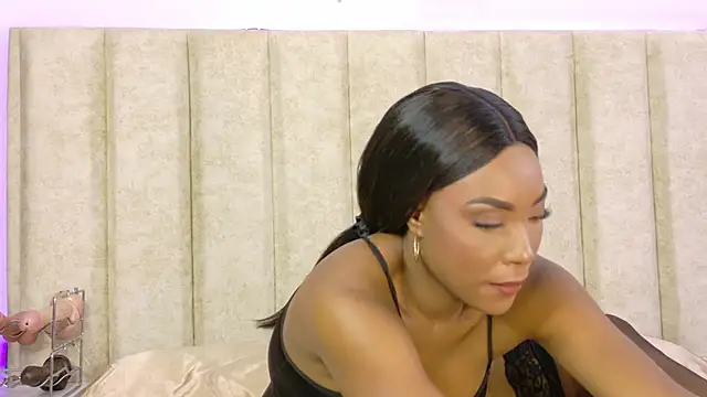 Snapshot of CiiaraRose chatting on 16, 2, 2025 CiiaraRose online show from 16, 2, 2025