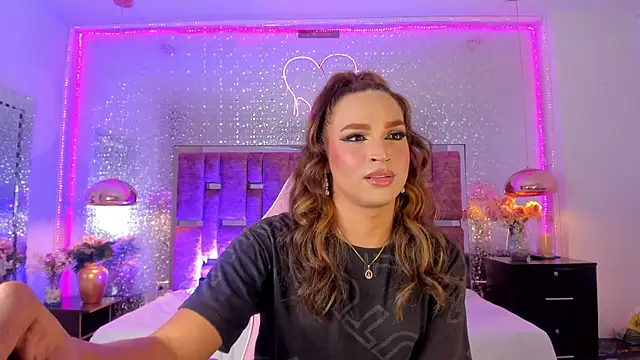 KylieVictoria online show from 25, 11, 2025