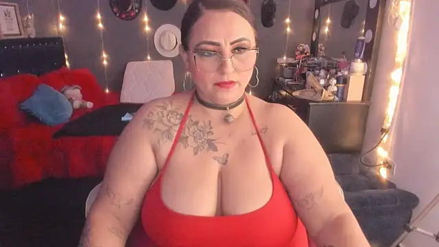 Ivonnee   online show from 14, 3, 2025