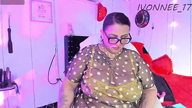 Ivonnee   online show from 17, 3, 2026