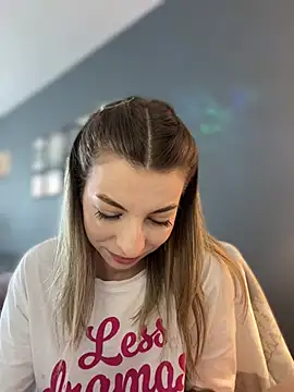 Snapshot of Mia_Ethan chatting on 23, 5, 2026 Mia Ethan online show from 23, 5, 2026