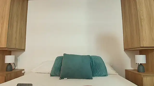 Snapshot of Milkdulce1 chatting on 6, 10, 2025 Milkdulce1 online show from 6, 10, 2025