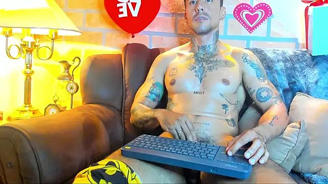 Snapshot of Dylanstonne chatting on 15, 2, 2025 Dylanstonne online show from 15, 2, 2025