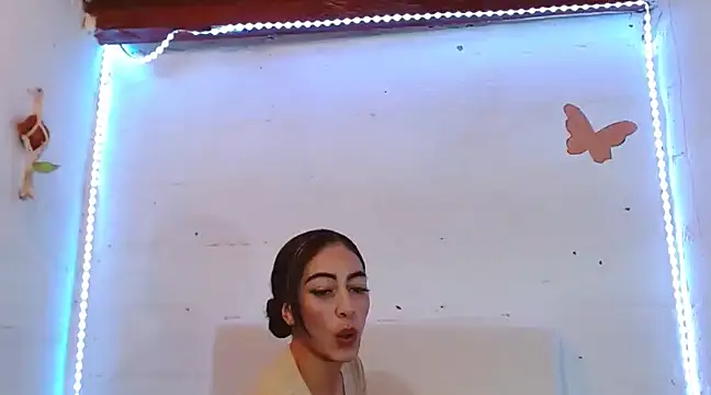 Snapshot of kendall-storm chatting on 20, 3, 2025 kendall-storm online show from 20, 3, 2025