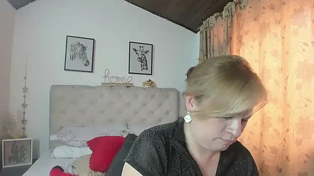 Snapshot of MonyCassius chatting on 17, 2, 2025 MonyCassius online show from 17, 2, 2025