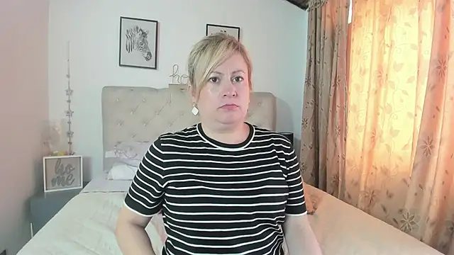 Snapshot of MonyCassius chatting on 18, 2, 2025 MonyCassius online show from 18, 2, 2025