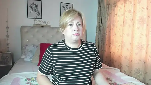 Snapshot of MonyCassius chatting on 5, 3, 2025 MonyCassius online show from 5, 3, 2025