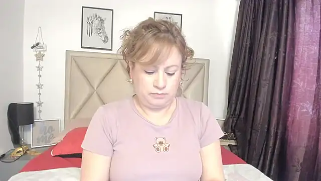 Snapshot of MonyCassius chatting on 21, 12, 2025 MonyCassius online show from 21, 12, 2025