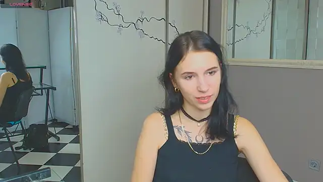 Snapshot of KarolinaBlacks chatting on 8, 12, 2024 KarolinaBlacks online show from 8, 12, 2024