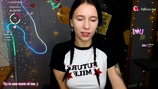 Snapshot of KarolinaBlacks chatting on 19, 10, 2025 KarolinaBlacks online show from 19, 10, 2025