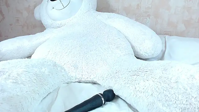 bellaa love  online show from 22, 2, 2025