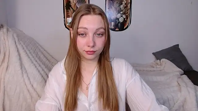 bellaa love  online show from 7, 4, 2026