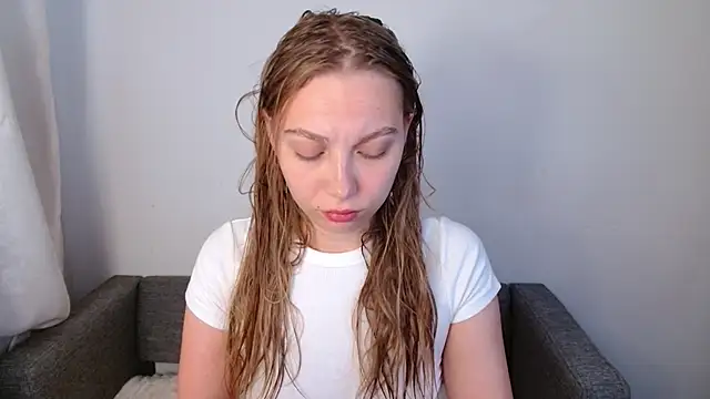 Snapshot of bellaa_love_ chatting on 30, 6, 2026 bellaa love online show from 30, 6, 2026