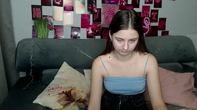 Snapshot of MilanaRoza chatting on 12, 10, 2025 MilanaRoza online show from 12, 10, 2025